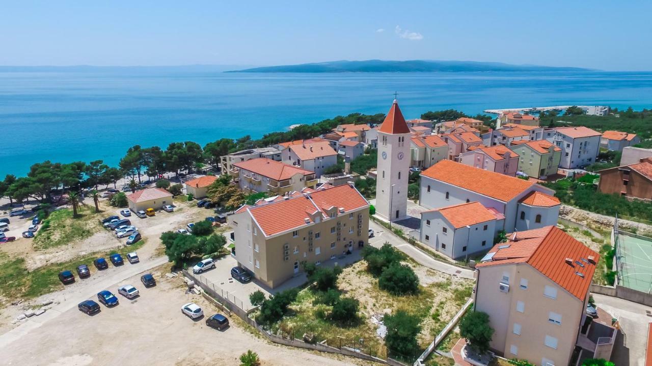 Apartments Leone Lukas Промайна Екстериор снимка